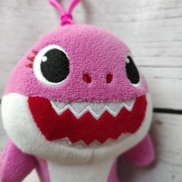 Pinkfong Baby Shark Plush Keychain backpack clip mommy shark pink shark - Picture 4 of 6